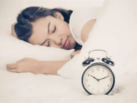 Nghiên cứu chỉ ra rằng, đi ngủ vào thời điểm này mỗi ngày có nguy cơ mắc bệnh tim mạch thấp nhất