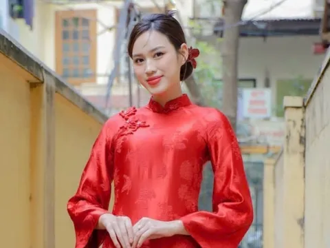 Lộ thiệp cưới của Hoa hậu Đỗ Thị Hà và bạn trai thiếu gia?