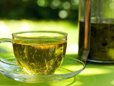 Loại nước rẻ bèo giúp cơ thơ thơm tho lại giúp chống viêm, chống nắng