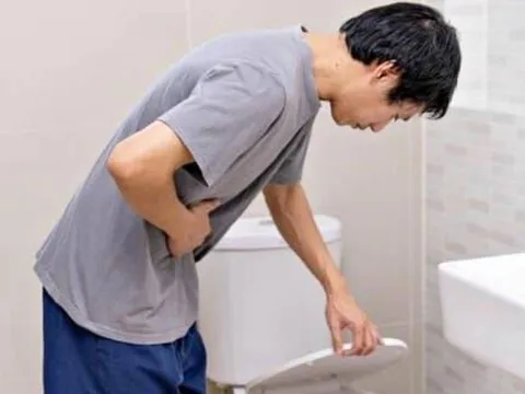 7 dấu hiệu thận yếu vào ban đêm: nhận biết sớm, ngăn ngừa hậu quả nguy hiểm