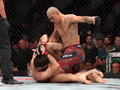 Alex Pereira dập tắt 'bài ca chấn thương' của Ankalaev: 'Cậu ta sẽ giải nghệ nếu biết tôi đau thế nào'