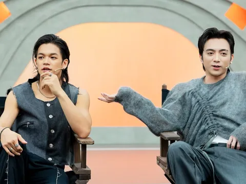 (S)TRONG Trọng Hiếu “bật mood” nghiêm khắc khi xuất hiện tại Tân Binh Toàn Năng