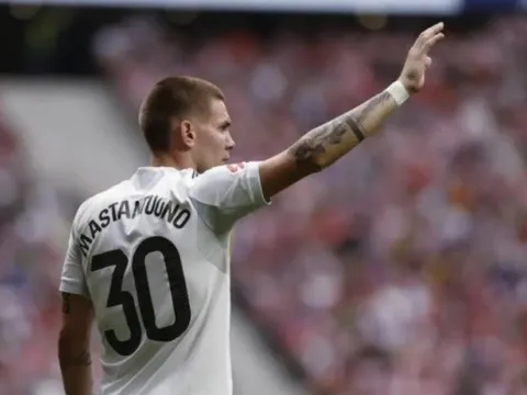 Mastantuono đối mặt áp lực cạnh tranh từ Bellingham, Guler