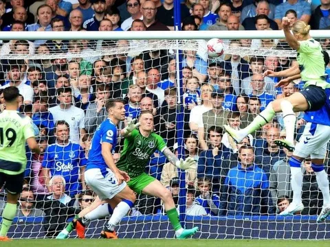 Vắng Grealish, Everton gặp vấn đề lớn khi đối đầu Man City
