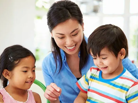 Dạy con kiểu nào tốt hơn: “Mẹ hiền cha nghiêm” hay “Mẹ nghiêm cha hiền”? Chuyên gia tâm lý hé lộ đáp án