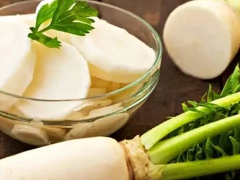 Loại rau rẻ như cho, bổ ngang nhân sâm tổ yến, đang vào mùa ngon nhất - không mua là tiếc cả năm