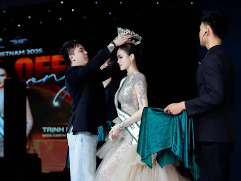 Trịnh Mỹ Anh chính thức nhận sash và vương miện, sẵn sàng chinh phục Miss Earth 2025