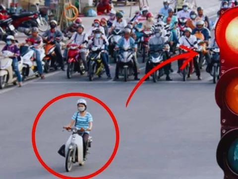 4 trường hợp vượt đèn đỏ không bị CSGT thổi phạt