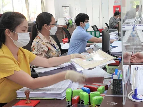 Từ hôm nay, hàng triệu người được nhận thêm khoản tiền hỗ trợ tăng gấp 4 lần, không chỉ có lương hưu
