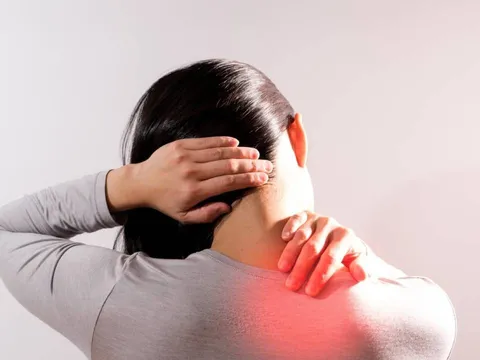 4 kiểu đau vai cảnh báo ung thư nguy hiểm: Đừng chủ quan nghĩ chỉ là bệnh xương khớp