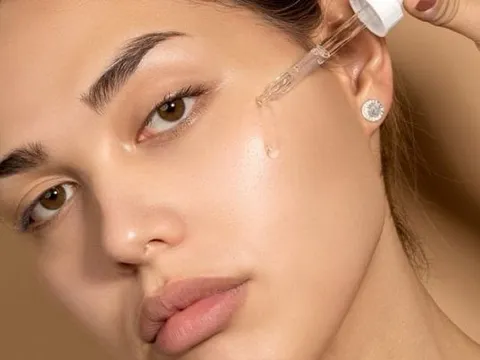 Hai loại serum được xem là “chìa khóa” giúp duy trì làn da tươi trẻ, rạng rỡ quanh năm