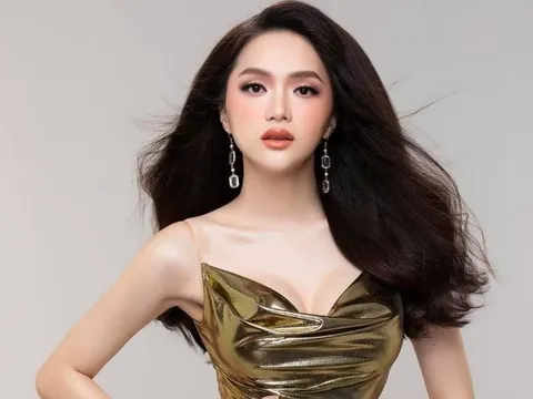 Hương Giang gây bão với trang phục táo bạo trên thảm đỏ