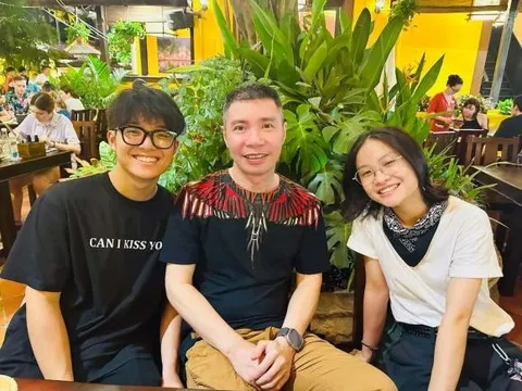 Con gái NSND Công Lý: "Bố từng không nhìn mặt tôi 2 tháng"