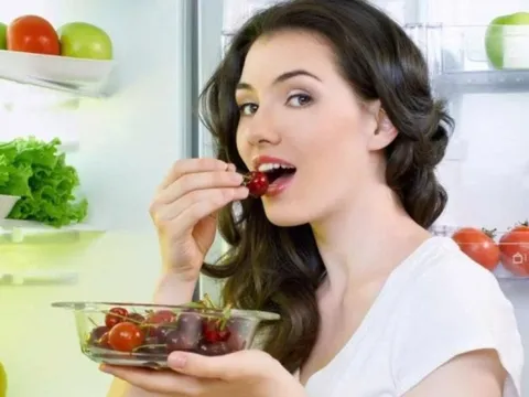 Lý do vô cùng chính đáng, bạn nên ăn trái cây vào khoảng 4h chiều