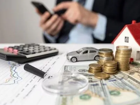 Từ tuổi 40, nhất định phải chuẩn bị 3 khoản tiền này kẻo về già rất thê lương