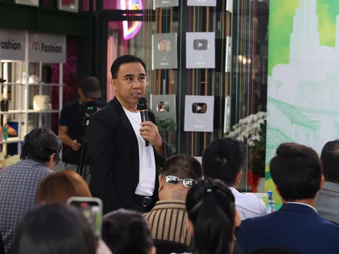 Quyền Linh đồng hành cùng người lao động trong “Cùng Vượt Khó”: Show truyền hình gieo mầm hy vọng giữa đời thực