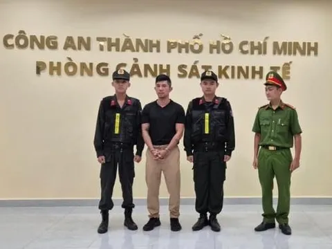 Ca sĩ Lương Bằng Quang bị bắt