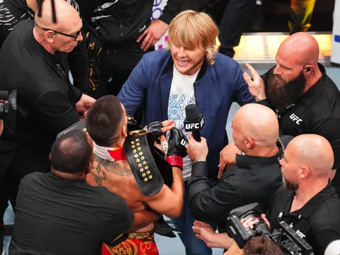 Dana White dội gáo nước lạnh vào kèo đại chiến Topuria và Pimblett: 'Chúng tôi chưa hề sắp xếp trận đấu đó'