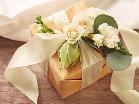 2 thứ không nên đem tặng người khác, không phải keo kiệt hay mê tín mà kinh nghiệm quý giá