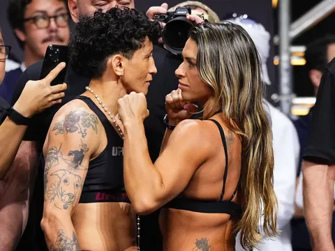 Mackenzie Dern lên ngôi nữ hoàng Strawweight UFC sau trận chiến 5 hiệp nghẹt thở