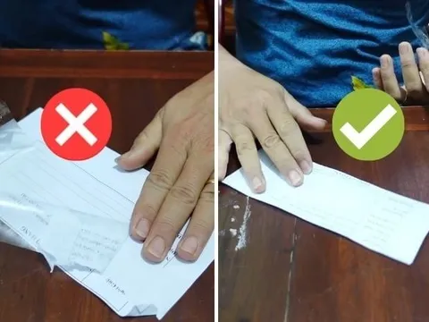 Dán băng keo lên giấy rồi bỏ vào nước, mẹo đơn giản lợi cho cả nhà