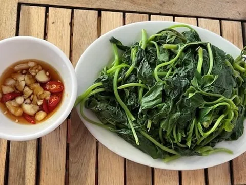 Loại rau mọc đầy vườn giá vài nghìn đồng - 'thần dược' giảm cân tự nhiên: Giúp no lâu, giảm mỡ, đẹp da