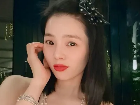 Lệ Quyên bất ngờ đăng đàn về chuyện 'sống hai mặt'