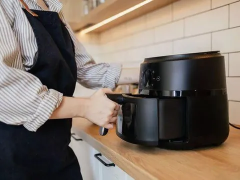 Sai lầm nhiều người mắc: Nấu món này bằng nồi chiên không dầu chẳng khác nào rước họa vào thân