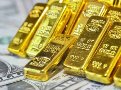 Giá vàng hôm nay 30/10: Vàng thế giới biến động mạnh, SJC và vàng nhẫn đồng loạt tăng cao