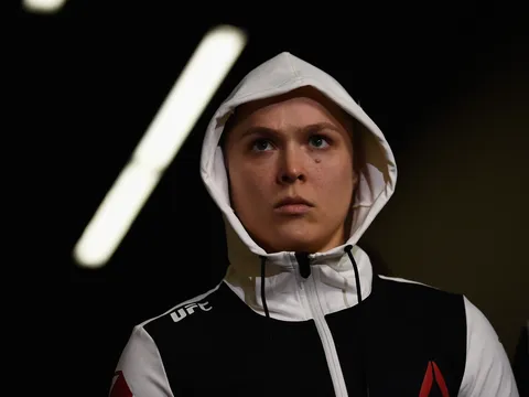 Norma Dumont: 'Ronda Rousey không có cửa trở lại, thế hệ bây giờ to gấp đôi cô ấy'