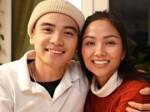 Hoa hậu H'Hen Niê xin lỗi sau khi chồng gây tranh cãi vì pha sữa mẹ với cà phê mời bạn uống