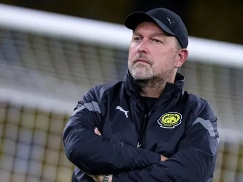 HLV Malaysia quyết vượt khó, phớt lờ bê bối nhập tịch