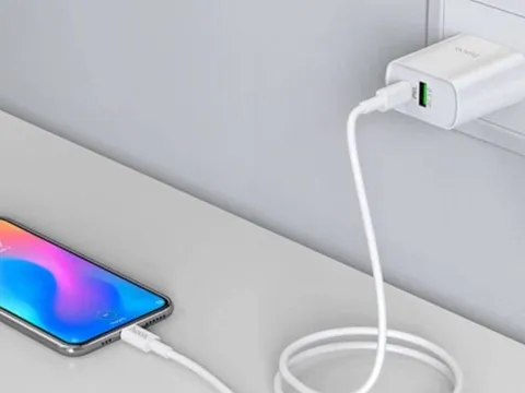 Bật nút bí mật trên điện thoại: Sạc pin nhanh gấp 10 lần mà không hại máy