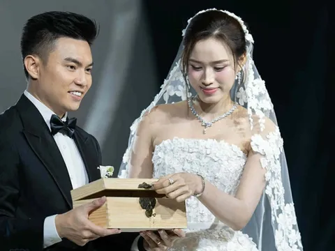 Đỗ Thị Hà và chồng có nghi thức cưới đặc biệt, Hoàng Thùy thành công bắt hoa cưới