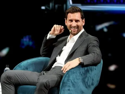 Messi trở lại Camp Nou và bản tình ca chưa khép với Barcelona