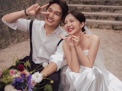 Đình Tú đáp trả khi bà xã bị chê lùn, chân ngắn