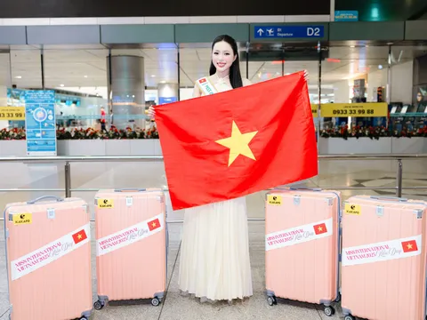 Hoa hậu Kiều Duy mang 100 kg hành lý, 30 bộ trang phục sang Nhật thi Miss International