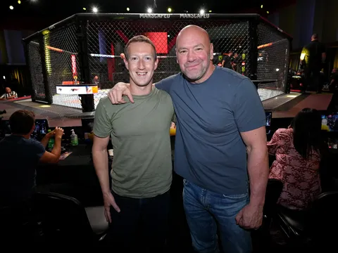 Chủ tịch UFC Dana White: Đừng coi thường Mark Zuckerberg, anh ta sẽ 'đánh bay' bạn đấy