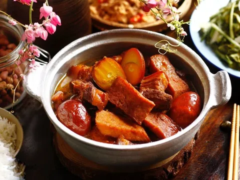 Cách kho thịt mềm nục, lên màu cánh rán nức mũi