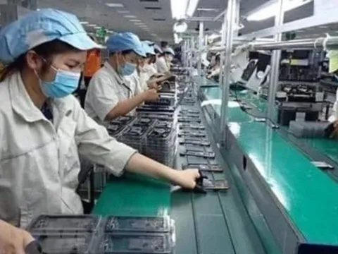 Cha mẹ cần biết: 3 nghề tưởng giàu nhưng dễ khiến con lụi bại, không có tương lai