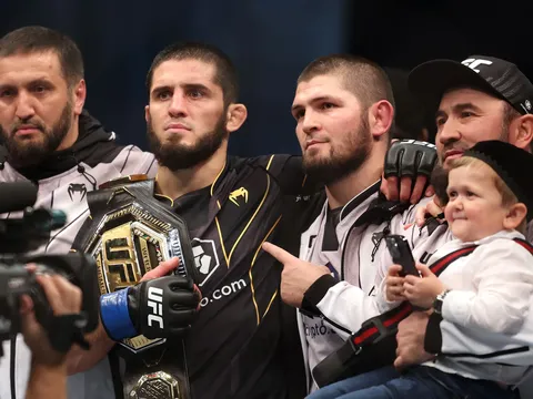 Khabib Nurmagomedov: Makhachev vs. Topuria mới là 'trận chiến thế kỷ', không phải Jon Jones vs. Alex Pereira