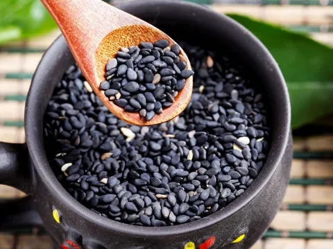 Thường xuyên ăn mè đen (vừng đen), cơ thể có 7 thay đổi bất ngờ