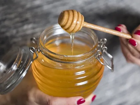 Cách pha nước mật ong uống trước khi ngủ, sáng dậy khỏe người