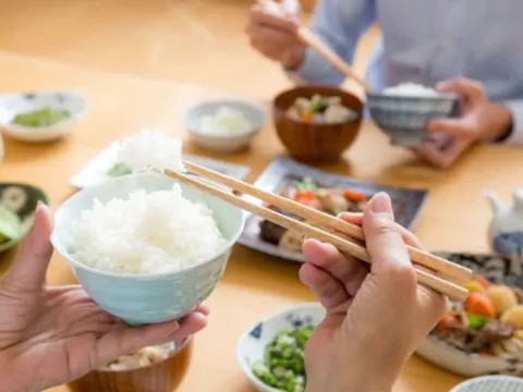 Tuân thủ 3 điều trước khi đi ngủ, khi thức dậy và sau bữa ăn để cải thiện sức khỏe và tuổi thọ