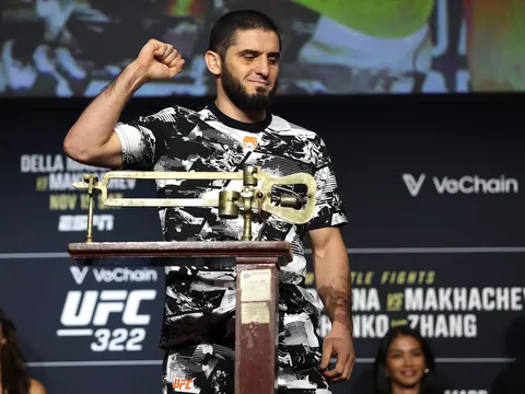 Tiết lộ cân nặng 'khủng' của Islam Makhachev trong đêm đấu UFC 322: Tăng gần 9kg sau khi cân