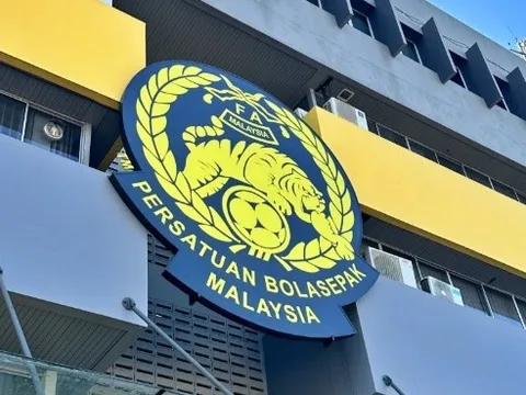 Luật sư cảnh báo FAM và cầu thủ nguy cơ tù tội vì giấy tờ giả