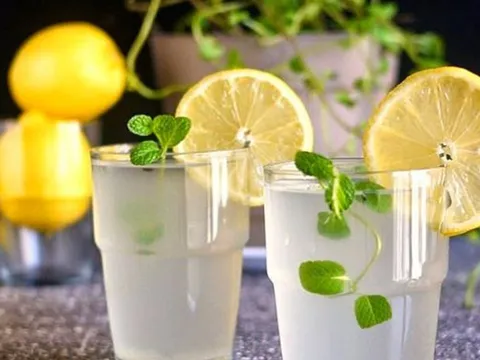 Cách uống nước chanh vào buổi sáng giúp giảm cân, thải độc cơ thể, không hại dạ dày