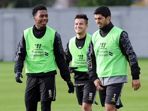 Điều khoản ngăn cựu sao Liverpool đến Man Utd đã chặn đứng bốn thương vụ và gây phẫn nộ