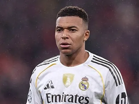 Mbappe khởi đầu tại Real Madrid như thế nào so với Ronaldo, Mbappe?