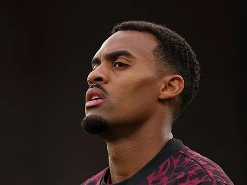 Huyền thoại Liverpool: "Gravenberch đã trở thành một người khác, mất tích trên sân"